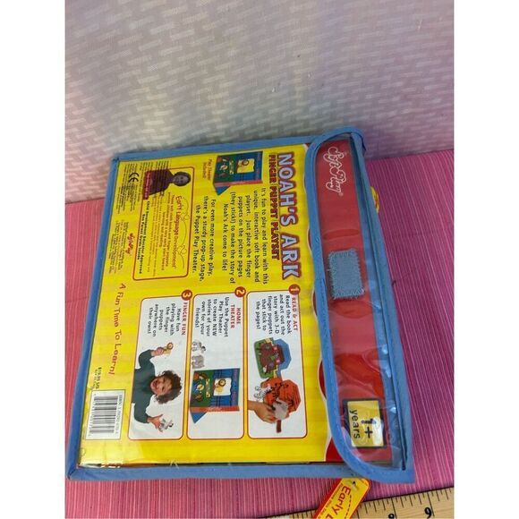 Noah's Ark finger puppet Playset by Soft Play: Early Language Development - Picture 3 of 3